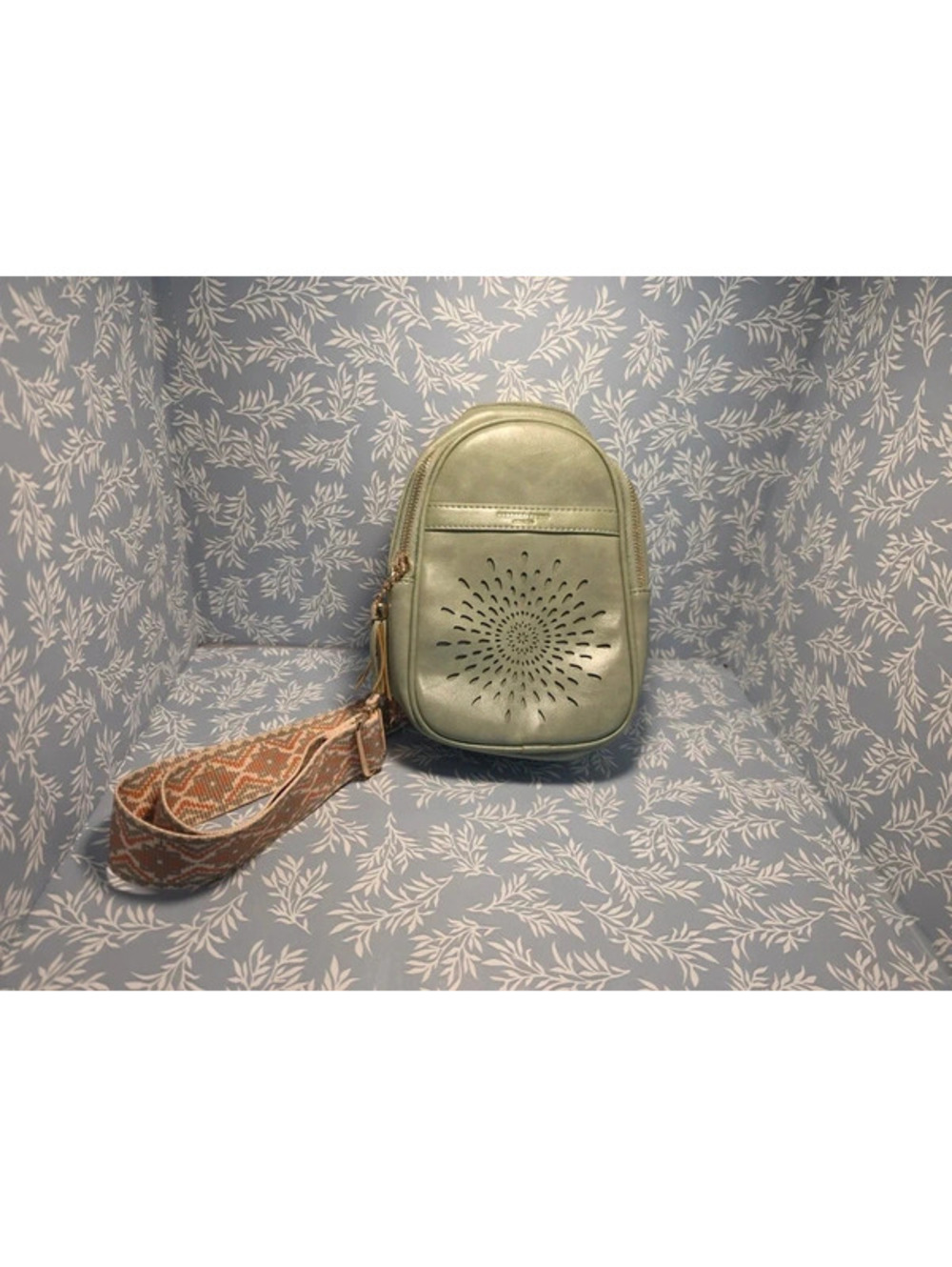Like New Forever Young Aphison Mint Green Sling Cossbody Purse